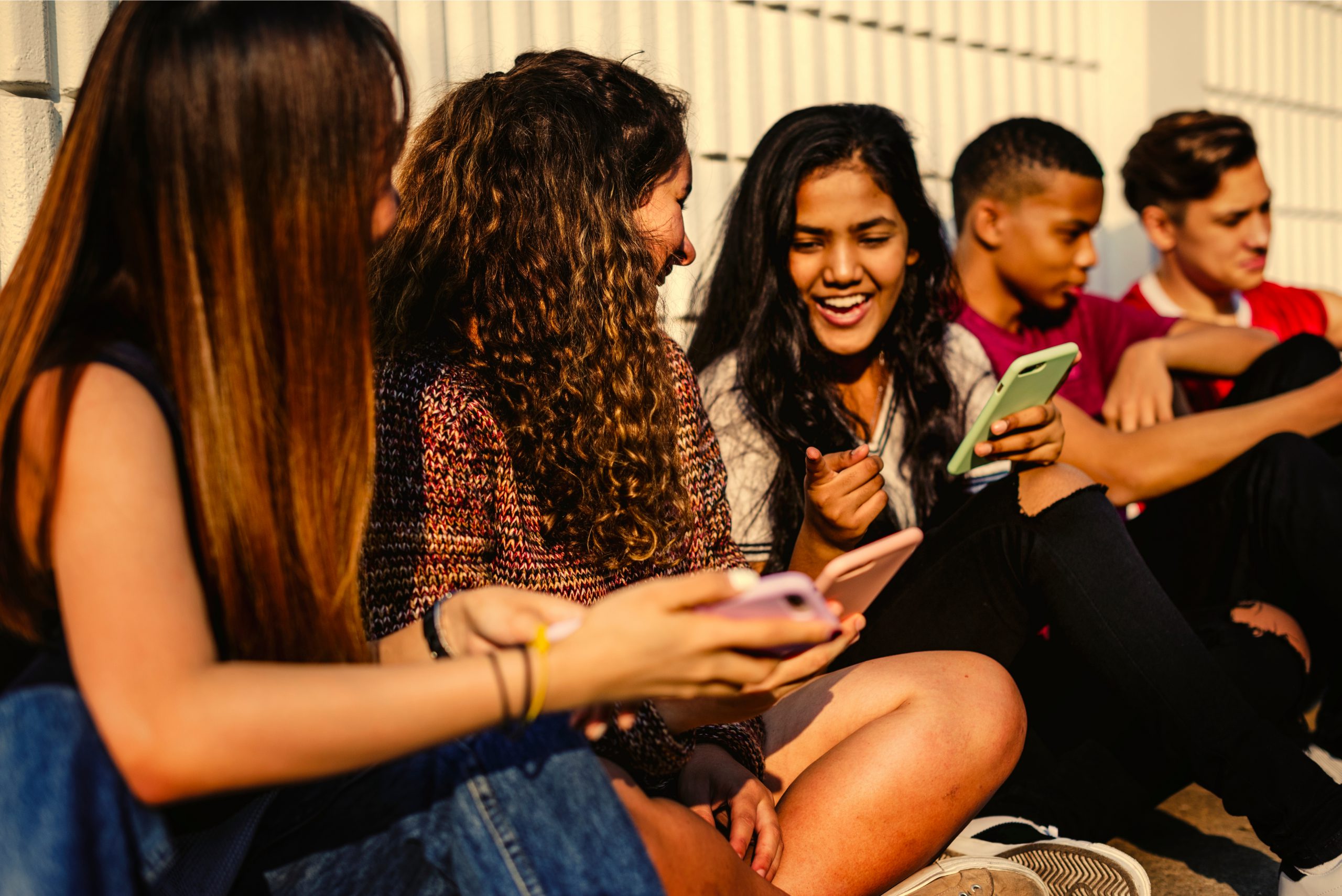 Level Up Your Social Life:  Find Friends Using Tinder'S Shared Connections - jlpomrs